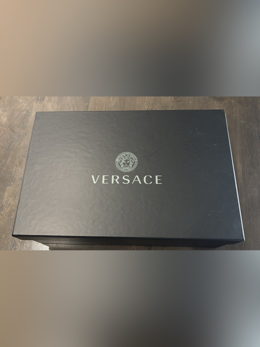 Versace Hot Pink Silicone Medusa Thong Sandals with Gold Emblem - Picture 4 of 7